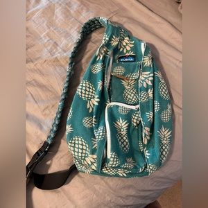 Pineapple Kavu crossbody